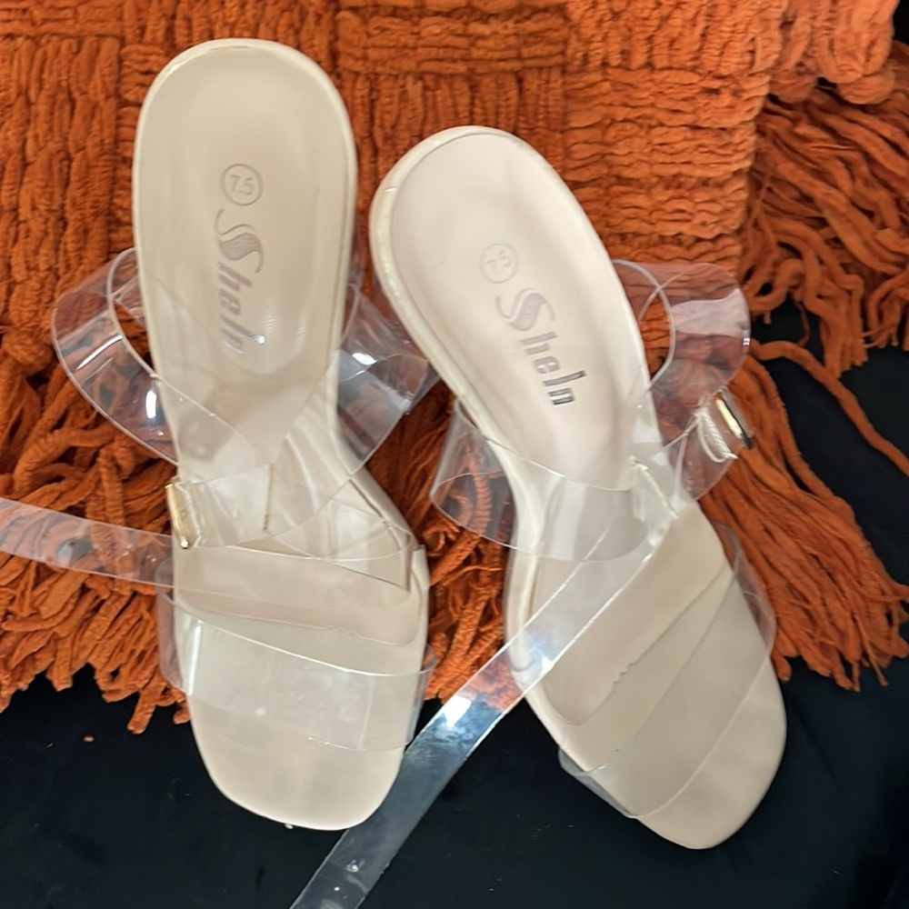 Clear Heels - Picture 2 of 3